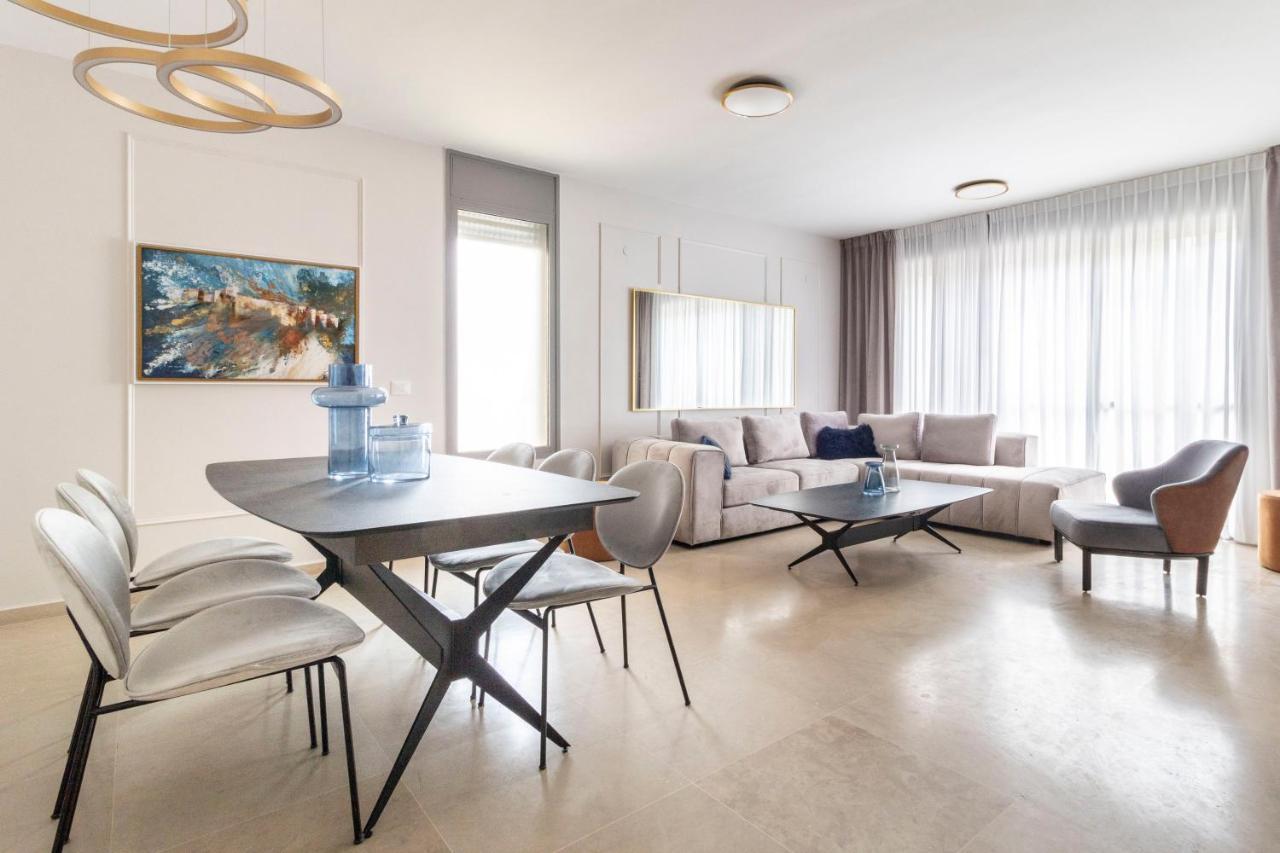 The Haneviim Suites - Isrentals エルサレム エクステリア 写真